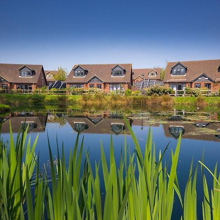 The Lakes Rookley Luaran gambar The new houses at the heart of the village
